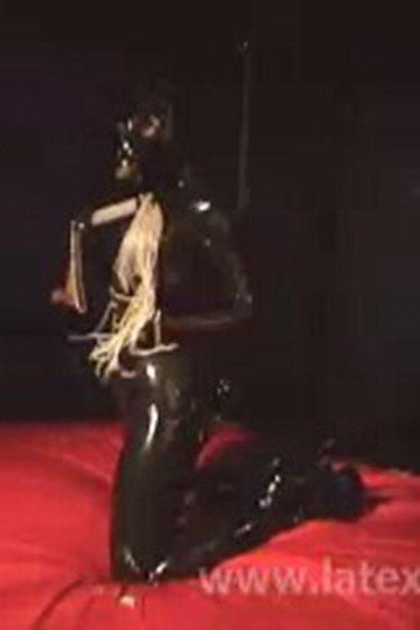 [Carrie Lachance唯美视频]ID0160 catsuitgasmask--性感提示：风月佳人蜜桃美臀波涛汹涌