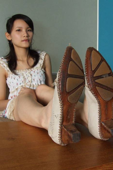 [cherryasianfeet高跟丝足性感丝袜足模]ID0008 04-09-2006 - Sugar