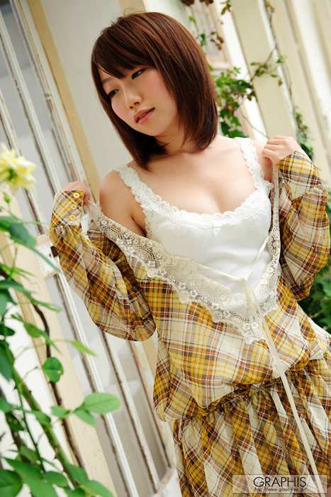 Graphis套图ID0823 2011-09-30 [First Gravure] Ichika Sena