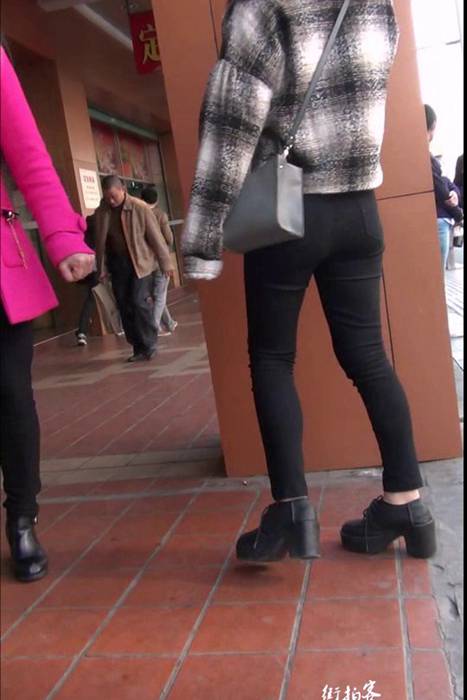 [街拍客视频]jx0623 漂亮的黑色紧身裤美眉