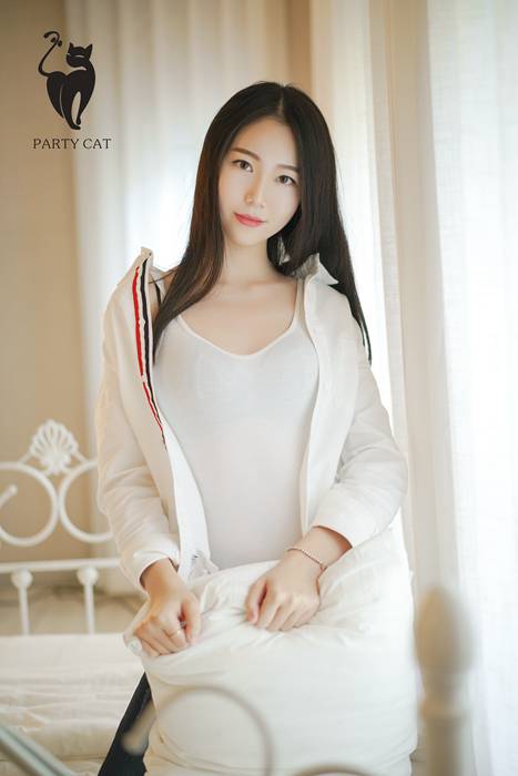 [轰趴猫partycat]ID0006 2017.11.12 第六刊 紫琪 [38P-311M]--性感提示：丰满水嫩激爽骚气大胸浪荡