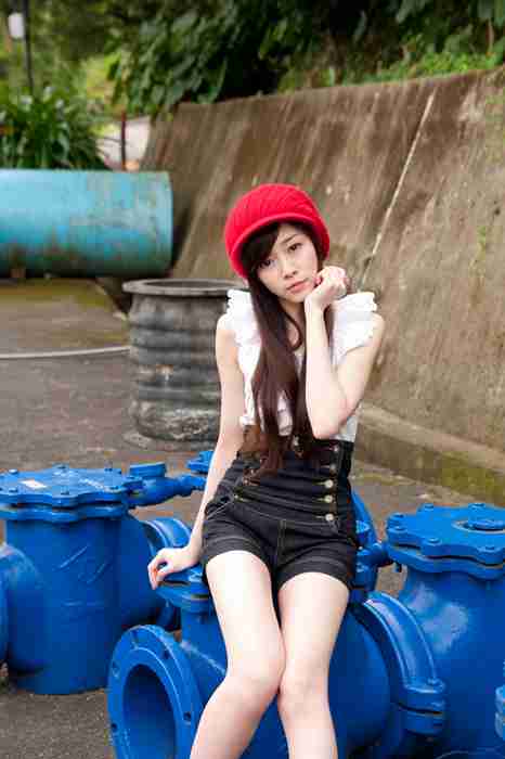 [唯美写真杂集]ID0263 台湾清纯美女RIko水博馆外拍写真 [107P-162MB]--性感提示：刺